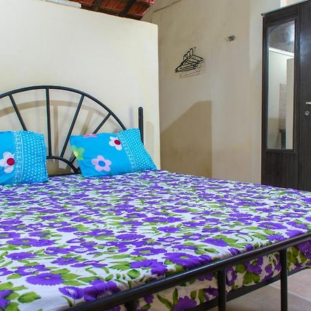 Raikar Guest House Bogmalo Esterno foto
