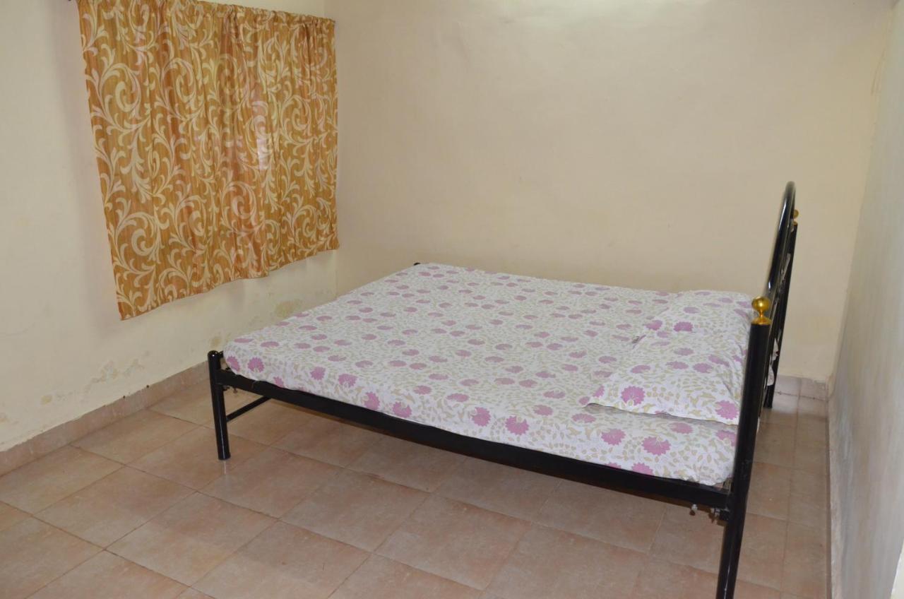 Raikar Guest House Bogmalo Esterno foto