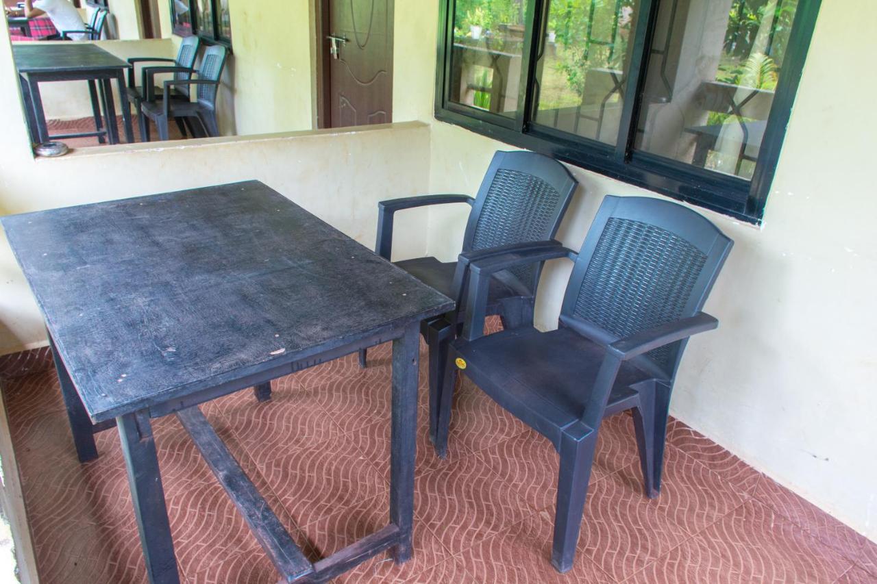 Raikar Guest House Bogmalo Esterno foto