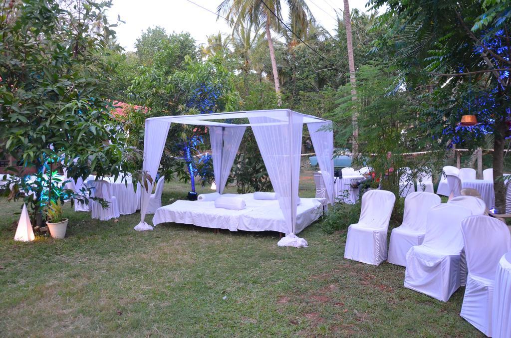 Raikar Guest House Bogmalo Esterno foto